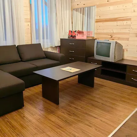 Royal Towers - 815 Apartment