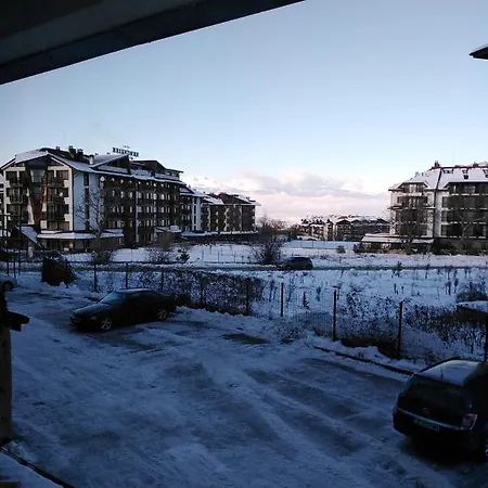 Royal Towers - 815 Daire