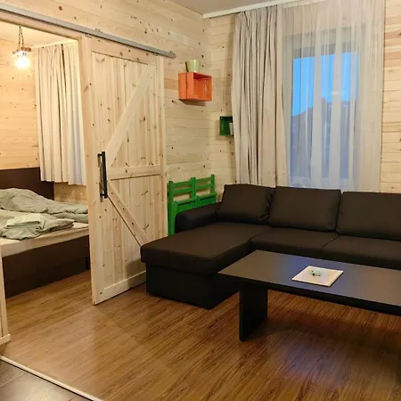 Royal Towers - 815 Apartment *