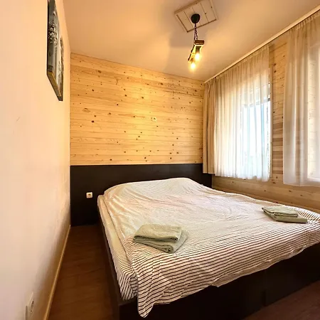 Royal Towers - 815 *